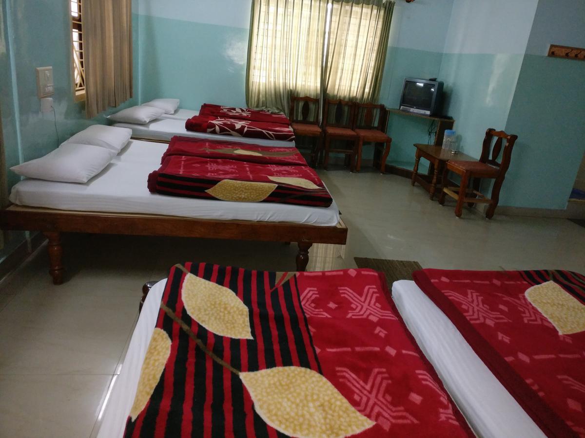 Hotel Raj Mahal Chikmagalur Exterior photo